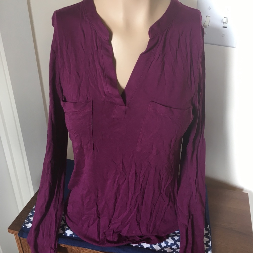 Old Navy Knit Purple Pocket Front Vneck Knit Top